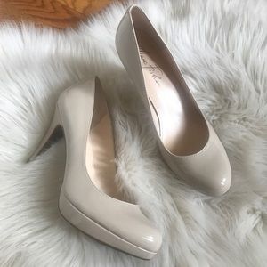 Marc‎ Fisher nude patent pumps heels size 8